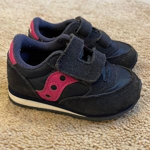 Infant/toddler Saucony sneakers